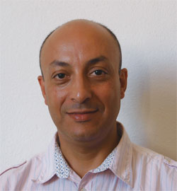 Amar Bennadji Associate Professor of Robert Gordon University/UK. &quot; - kousi-24